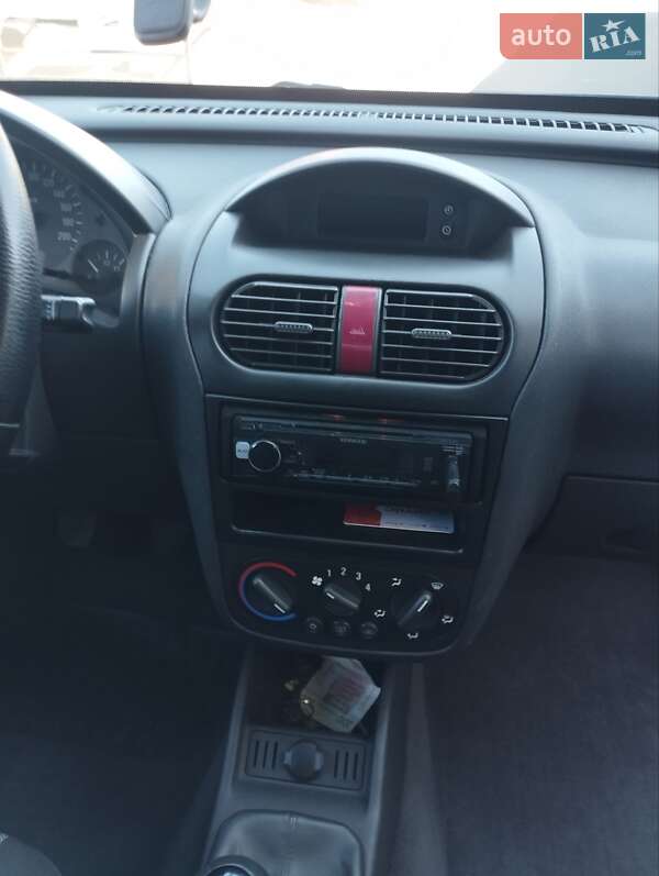 Минивэн Opel Combo 2009 в Делятине