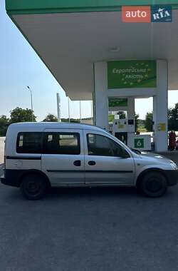 Минивэн Opel Combo 2006 в 