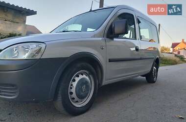 Минивэн Opel Combo 2005 в 