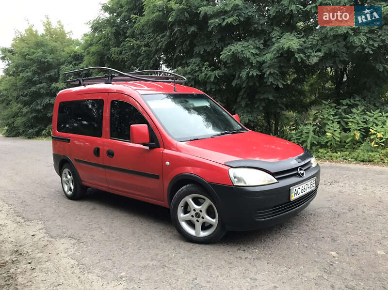 Минивэн Opel Combo 2008 в 