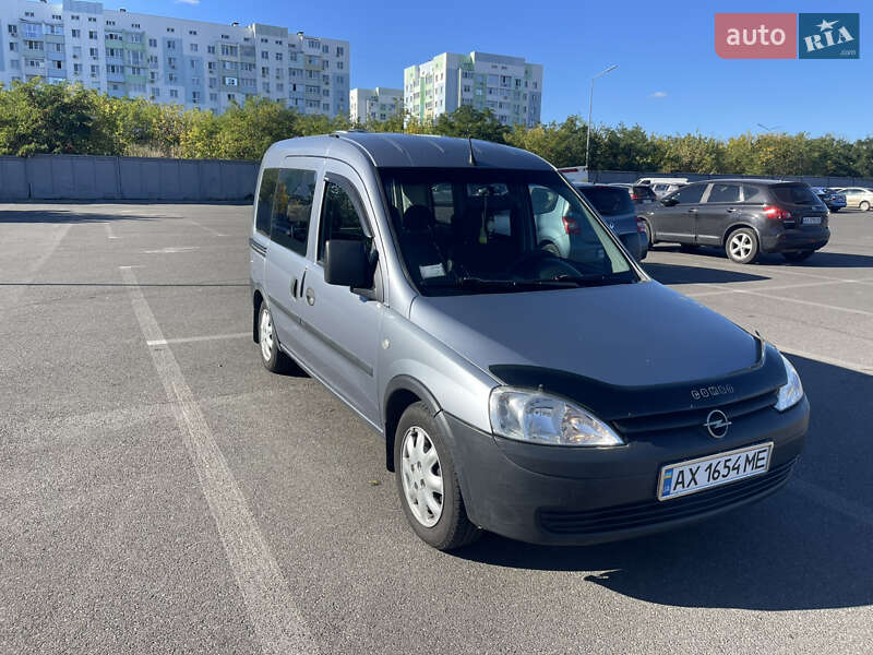 Минивэн Opel Combo 2009 в Харькове