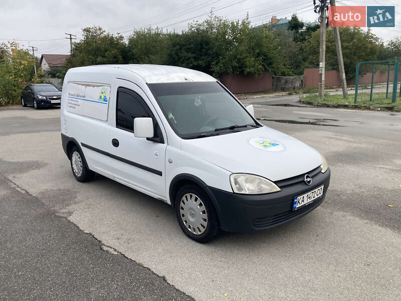 Вантажний фургон Opel Combo 2008 в Милій