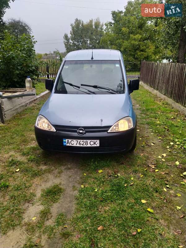Грузовой фургон Opel Combo 2007 в Луцке