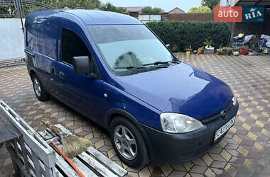 Вантажопасажирський фургон Opel Combo 2005 в Прилуках