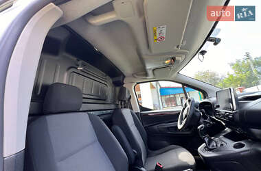Грузовой фургон Opel Combo 2018 в 