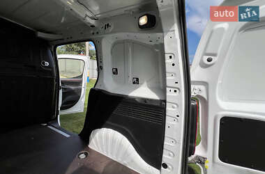Грузовой фургон Opel Combo 2018 в 