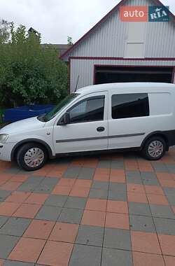 Минивэн Opel Combo 2003 в 