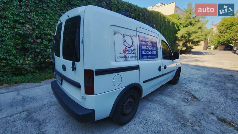 Вантажний фургон Opel Combo 2008 в Дніпрі
