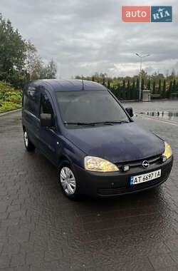 Грузовой фургон Opel Combo 2005 в Ивано-Франковске