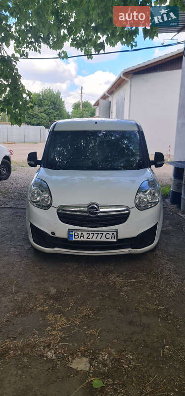 Грузовой фургон Opel Combo 2012 в 