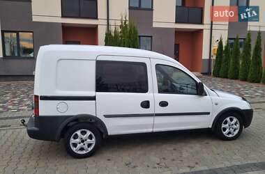 Минивэн Opel Combo 2005 в 