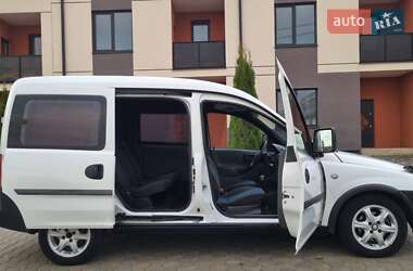 Минивэн Opel Combo 2005 в 