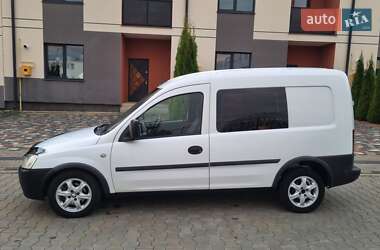 Минивэн Opel Combo 2005 в 