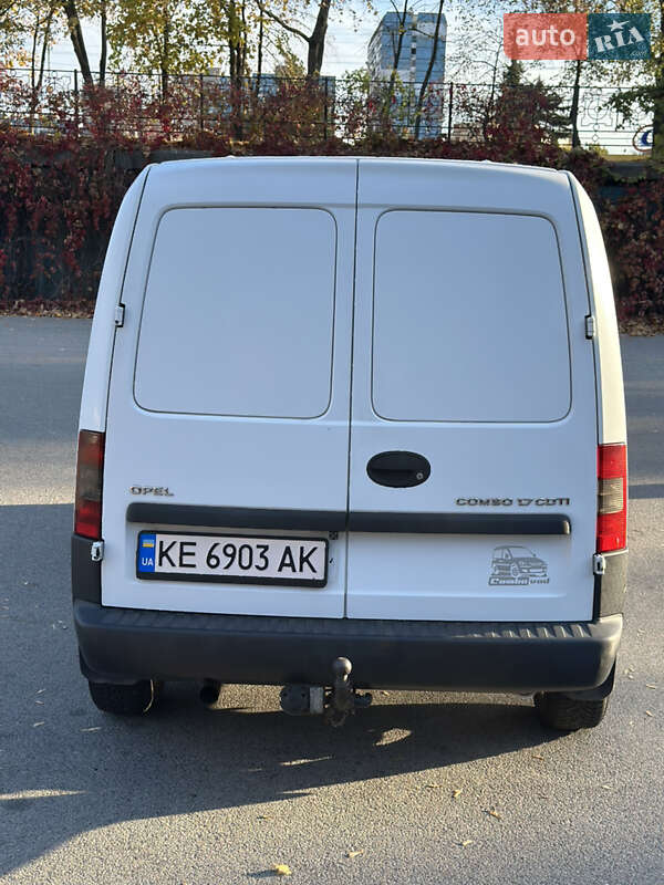Вантажний фургон Opel Combo 2004 в Дніпрі фото 4 Вантажний фургон Opel Combo 2004 в Дніпрі