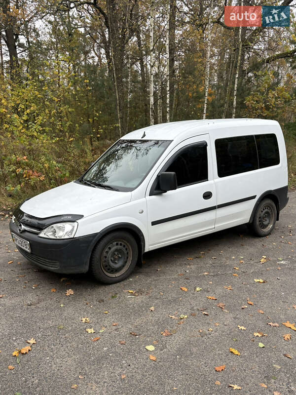 Мінівен Opel Combo 2004 в Олевську фото Мінівен Opel Combo 2004 в Олевську
