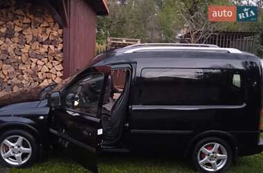 Минивэн Opel Combo 2006 в Турьих Реметах