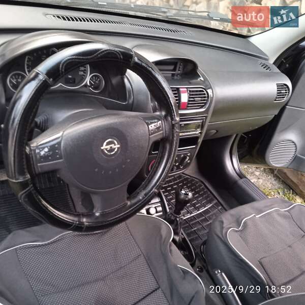 Минивэн Opel Combo 2006 в Турьих Реметах
