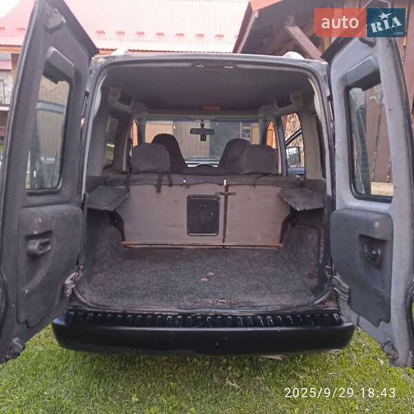 Минивэн Opel Combo 2006 в Турьих Реметах