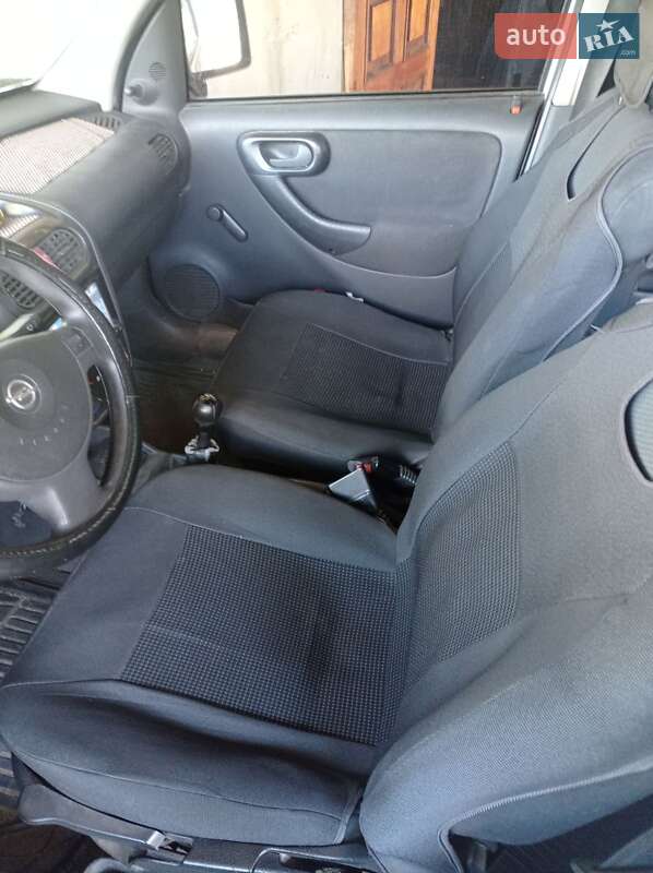 Минивэн Opel Combo 2006 в Никополе