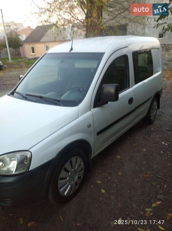 Минивэн Opel Combo 2007 в Кропивницком фото Минивэн Opel Combo 2007 в Кропивницком