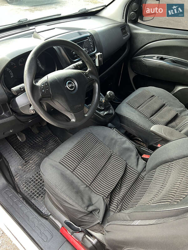 Грузовой фургон Opel Combo 2012 в Каменском фото 42 Грузовой фургон Opel Combo 2012 в Каменском