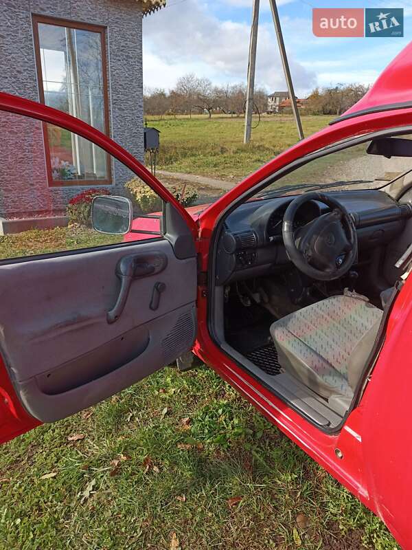 Грузовой фургон Opel Combo 1996 в Косове