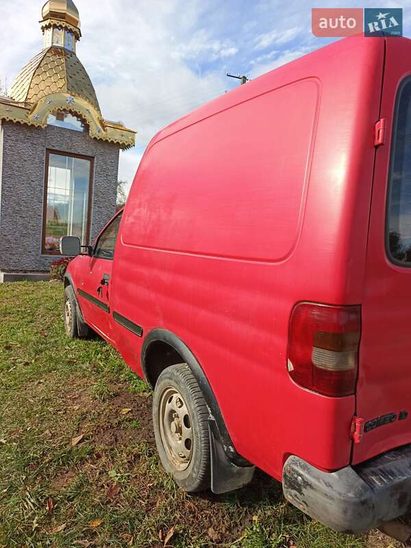 Грузовой фургон Opel Combo 1996 в Косове