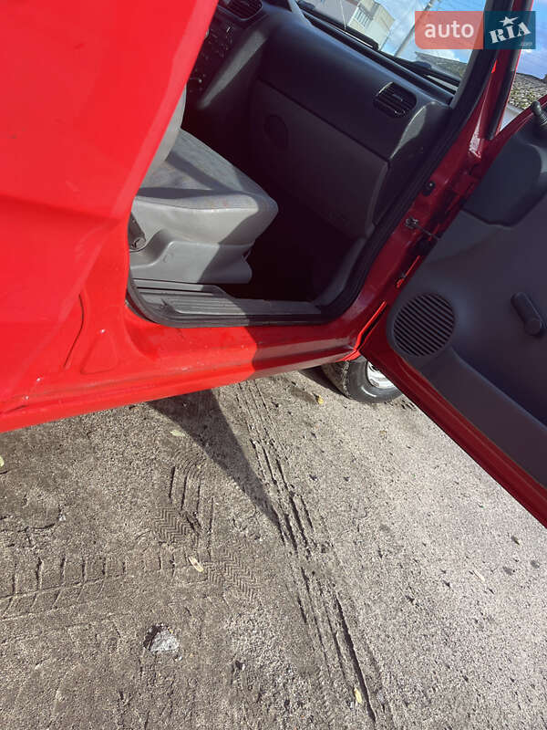 Минивэн Opel Combo 2005 в Остроге