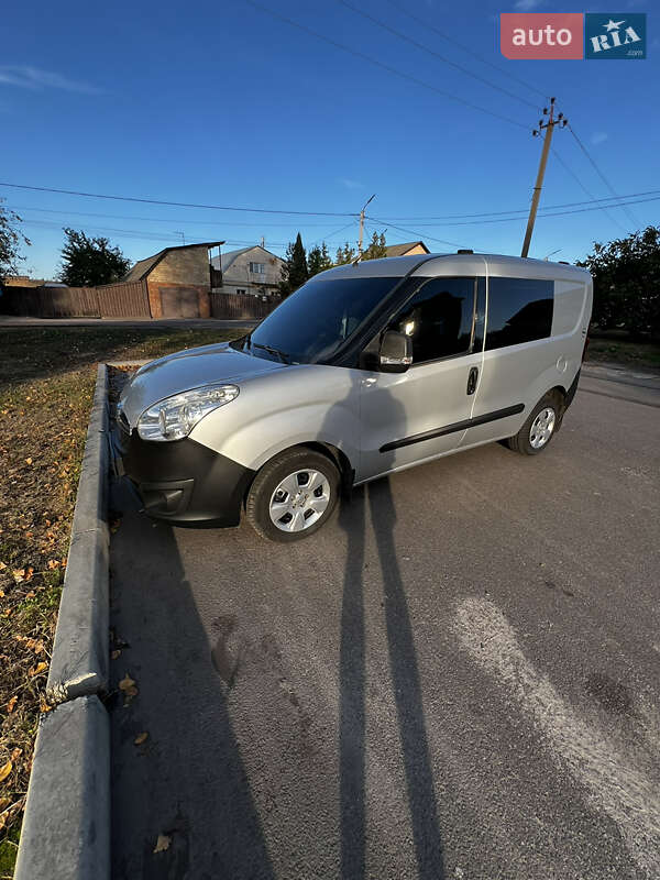 Грузовой фургон Opel Combo 2012 в Борисполе