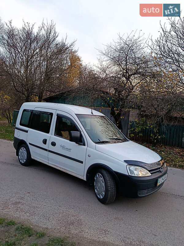 Минивэн Opel Combo 2006 в Броварах