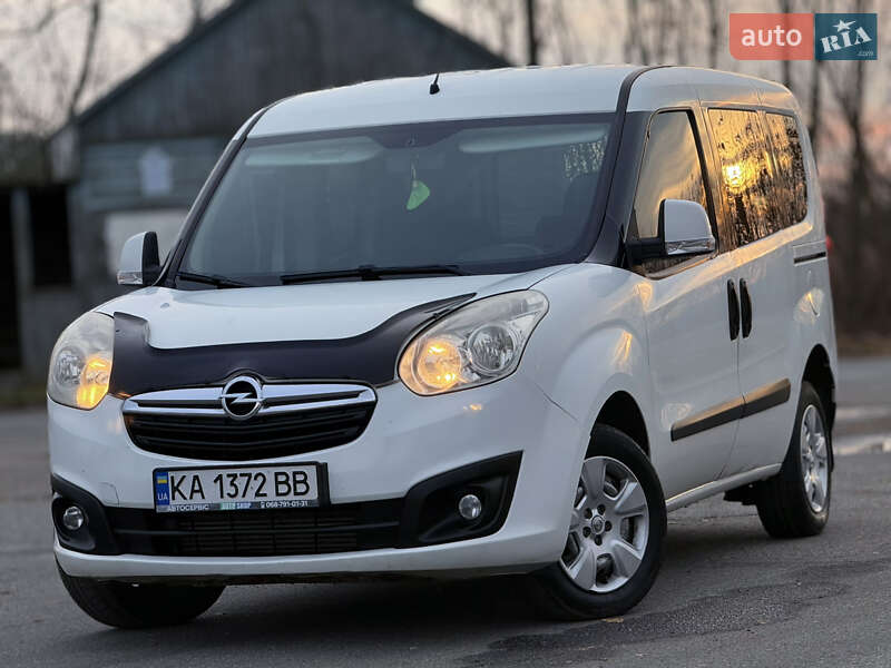 Минивэн Opel Combo 2012 в Мене