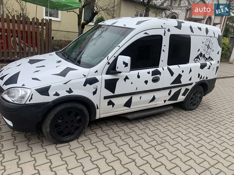 Мінівен Opel Combo 2003 в Кутах