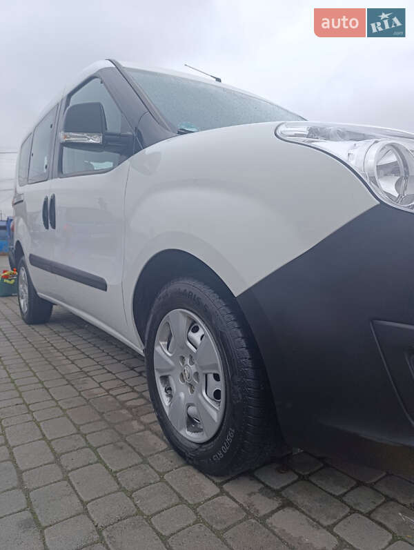 Минивэн Opel Combo 2017 в Черновцах