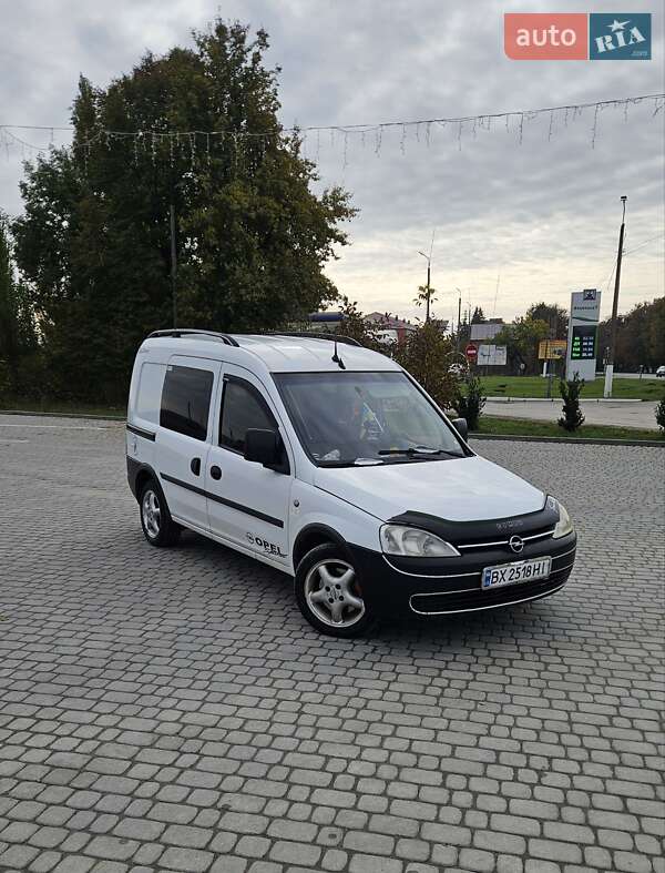Мінівен Opel Combo 2004 в Чемерівцях фото 3 Мінівен Opel Combo 2004 в Чемерівцях