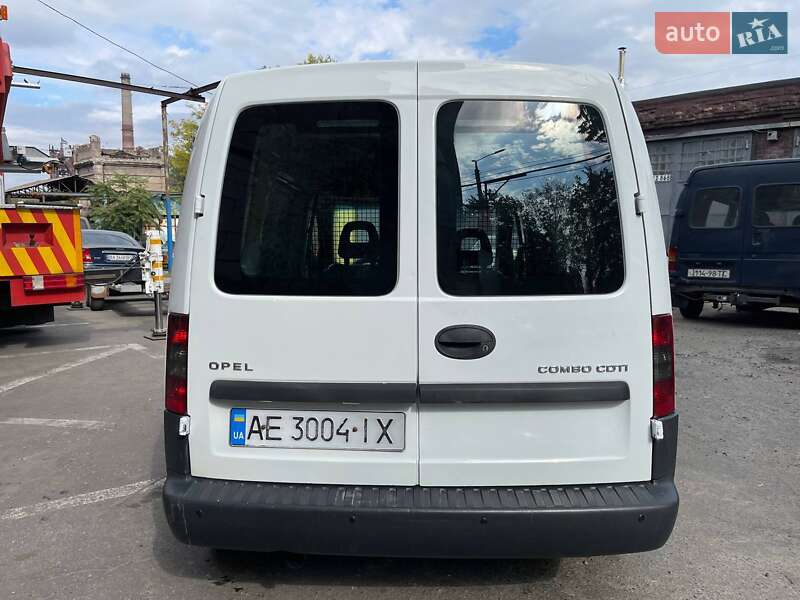Минивэн Opel Combo 2007 в Днепре