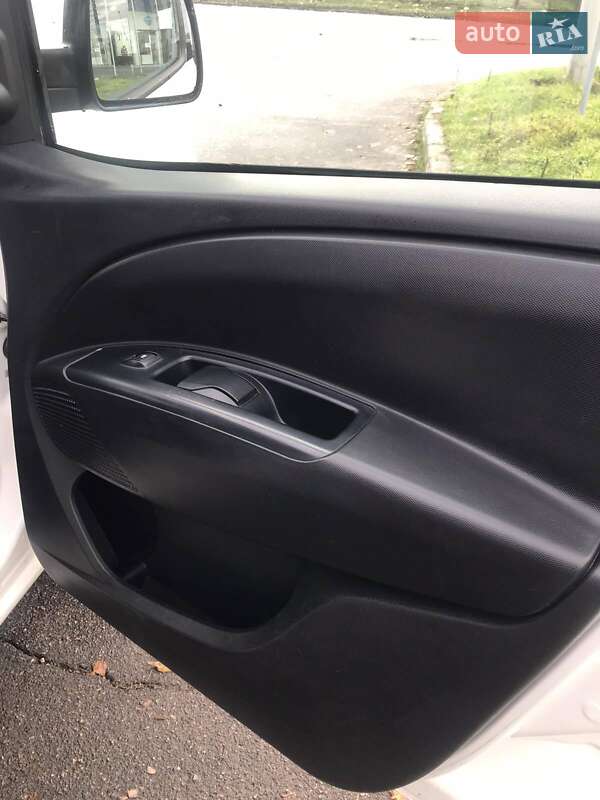 Мінівен Opel Combo 2012 в Черкасах фото 12 Мінівен Opel Combo 2012 в Черкасах