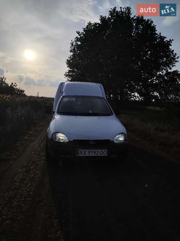 Вантажний фургон Opel Combo 1999 в Чугуєві фото 12 Вантажний фургон Opel Combo 1999 в Чугуєві