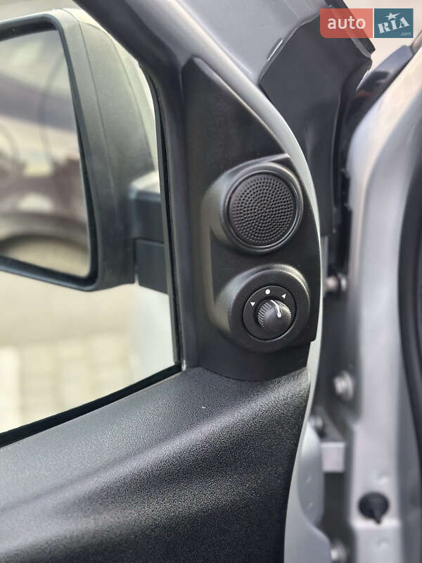 Мінівен Opel Combo 2013 в Тернополі