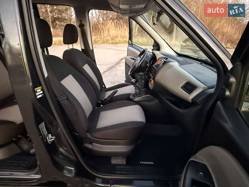 Минивэн Opel Combo 2012 в Трускавце