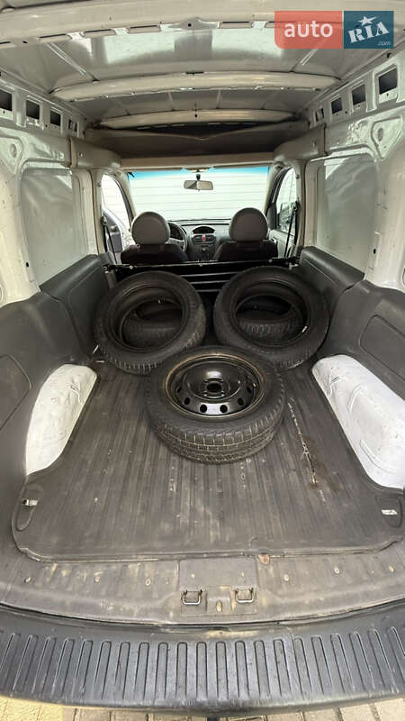 Вантажний фургон Opel Combo 2005 в Костопілі