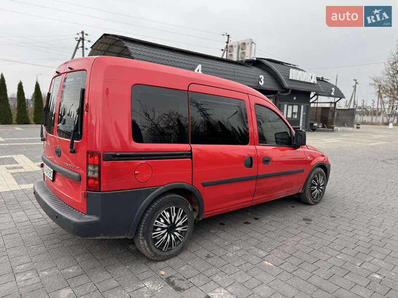 Минивэн Opel Combo 2003 в Почаеве