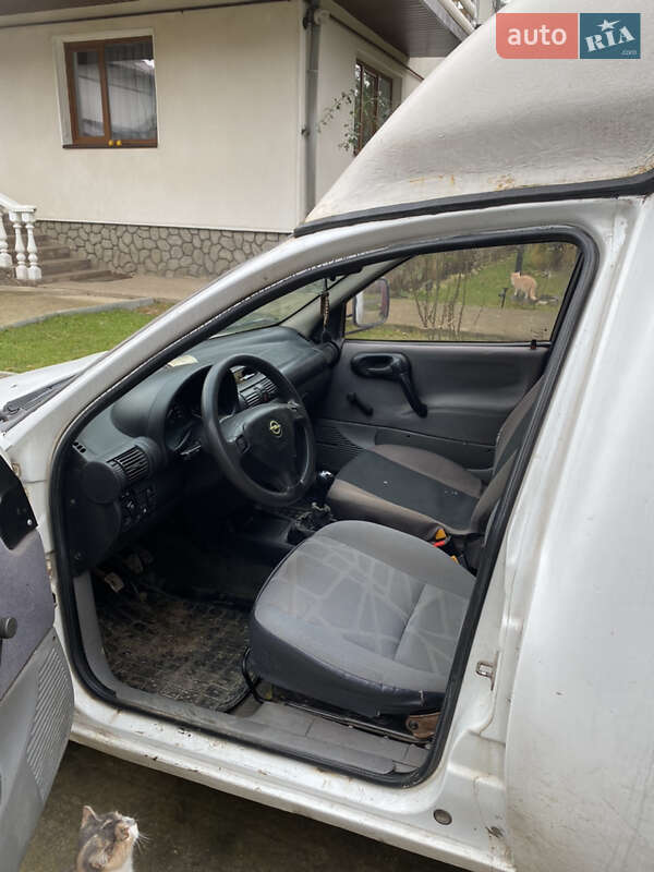 Минивэн Opel Combo 2000 в Тысменице