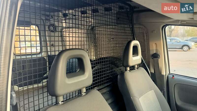 Вантажний фургон Opel Combo 2007 в Дніпрі