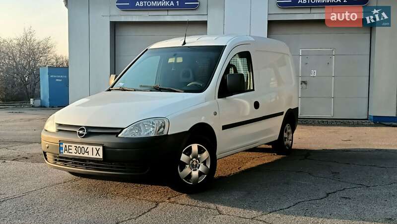 Вантажний фургон Opel Combo 2007 в Дніпрі