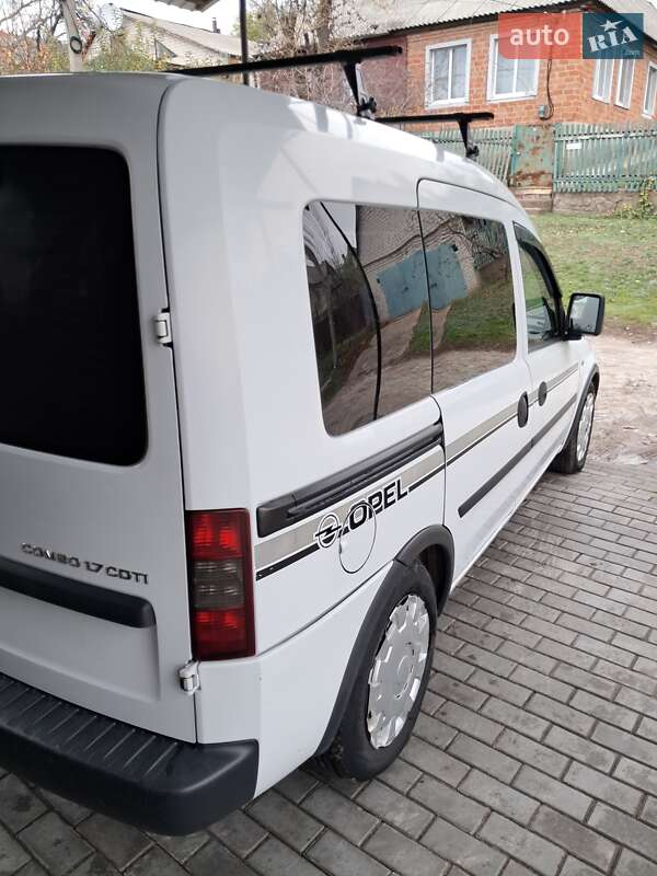 Мінівен Opel Combo 2008 в Світловодську