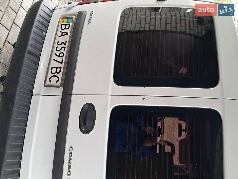 Мінівен Opel Combo 2008 в Світловодську