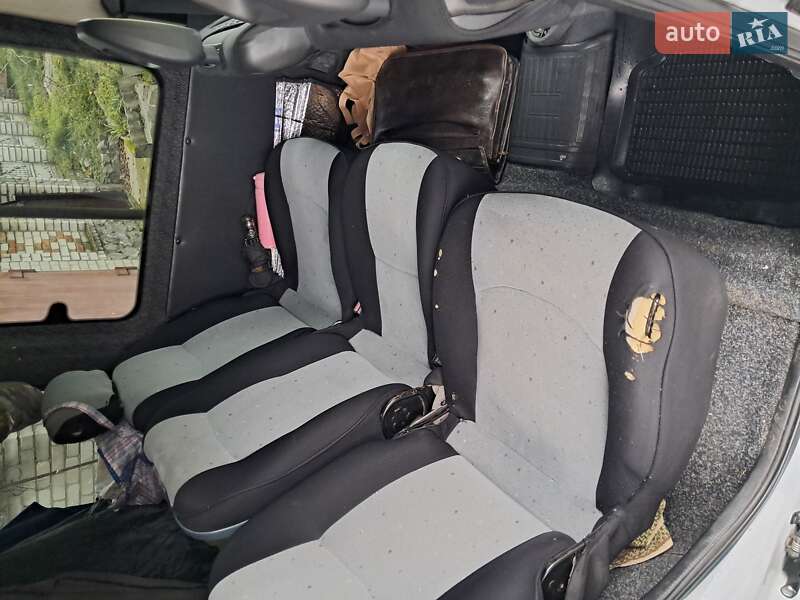 Мінівен Opel Combo 2008 в Світловодську