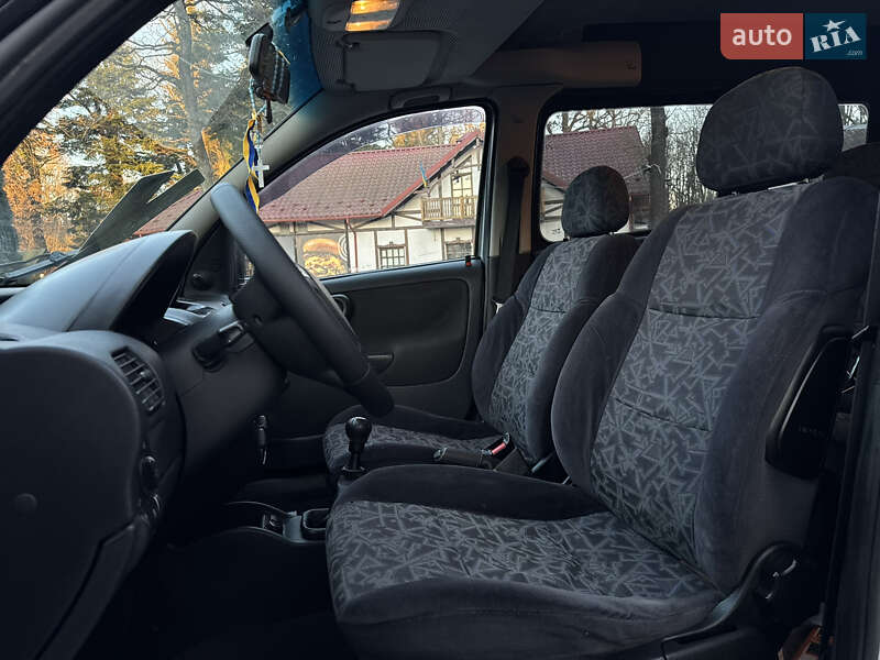 Мінівен Opel Combo 2006 в Дрогобичі фото 26 Мінівен Opel Combo 2006 в Дрогобичі