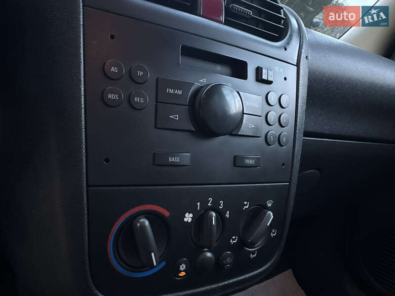 Мінівен Opel Combo 2006 в Дрогобичі фото 27 Мінівен Opel Combo 2006 в Дрогобичі