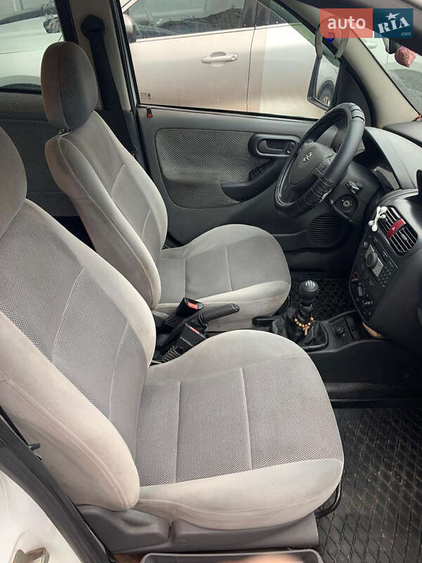 Минивэн Opel Combo 2004 в Львове